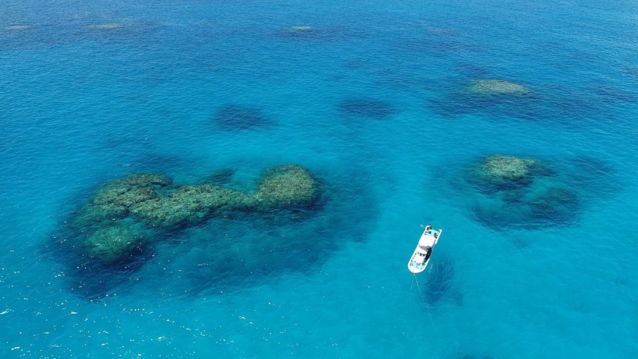 Готель Umi No Nakama Ishigaki  Екстер'єр фото